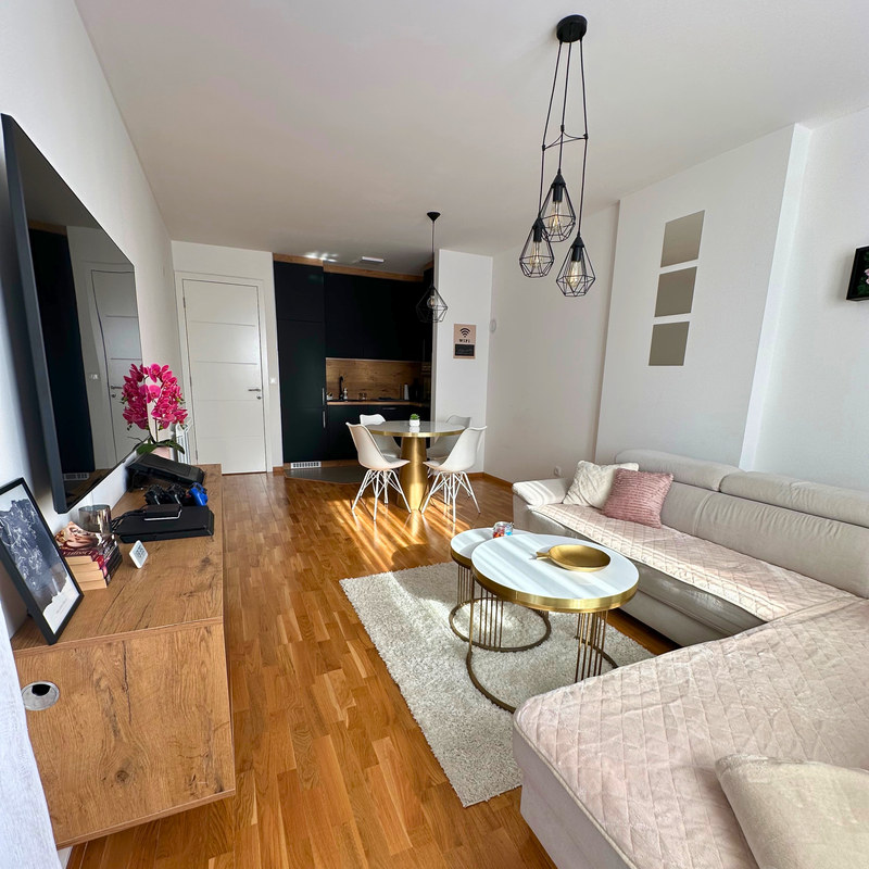 Apartman Hera - Kitchen area with modern appliances