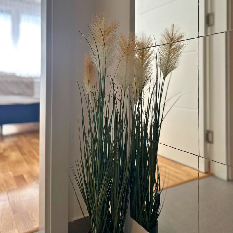 Apartman Hera - Spacious bedroom interior